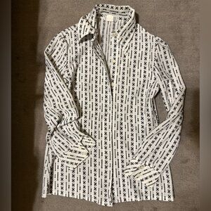Women’s Black & White Patterned small button down Vintage Shirt